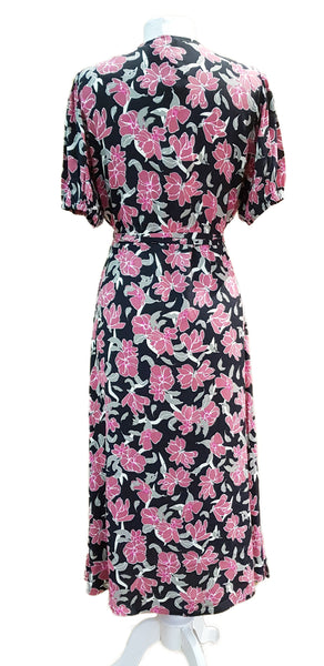 Just, Alda Wrap Dress, Wickelkleid mit Blumendruck in Pink-Schwarz-Weiß