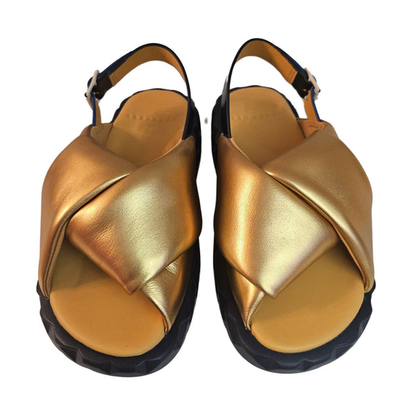 4CCCCEES, Mellow Me, Sandale in Gold