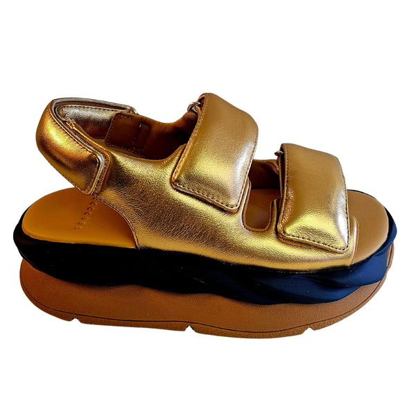 4CCCCEES, MELLOW BIBI, Sandale in Gold