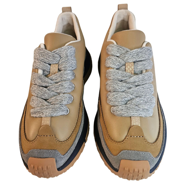 4CCCCEES, nougatfarbener Ledersneaker KAPOK PAVA