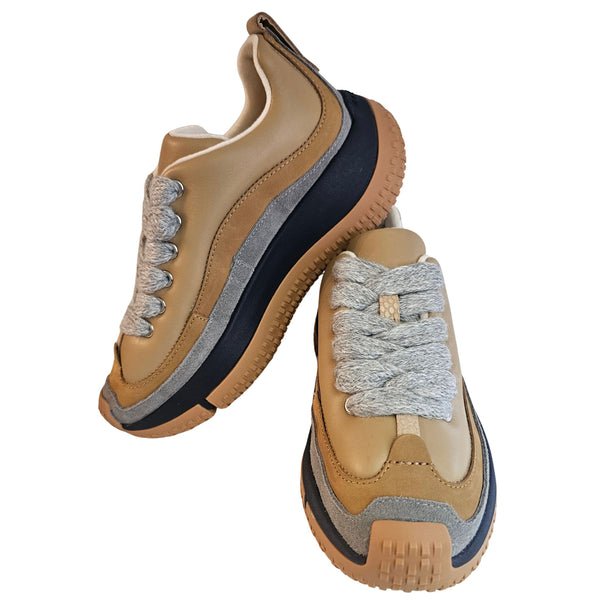 4CCCCEES, nougatfarbener Ledersneaker KAPOK PAVA