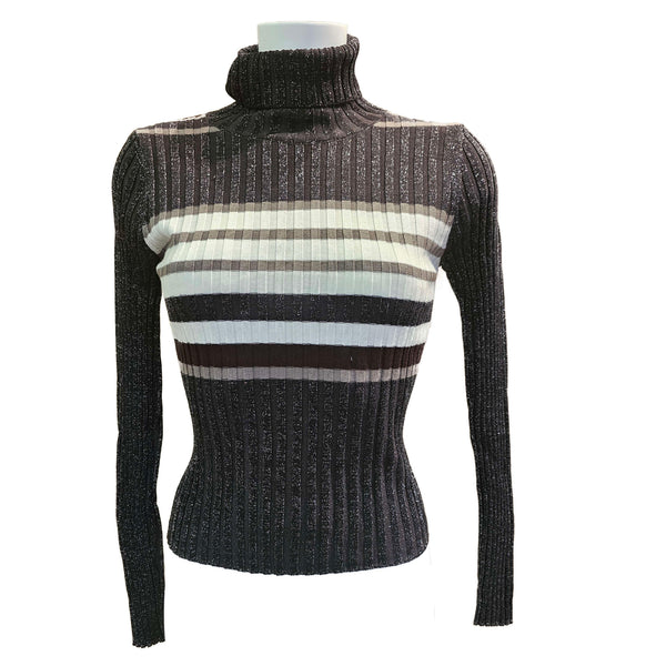 Alto, gerippter Rollkragenpullover in Schwarz-Grau-Weiß