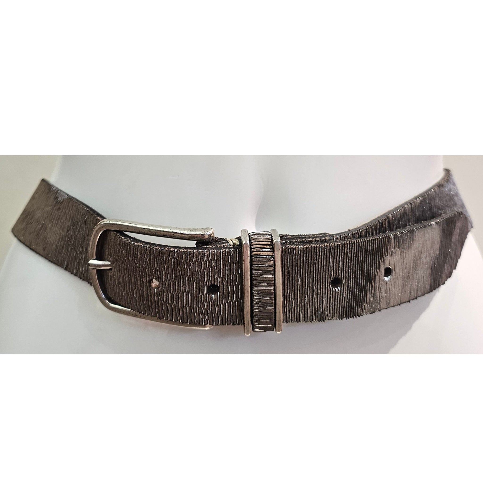 B.Belt, Gürtel in Taupe mit silbernen Schraffierungen