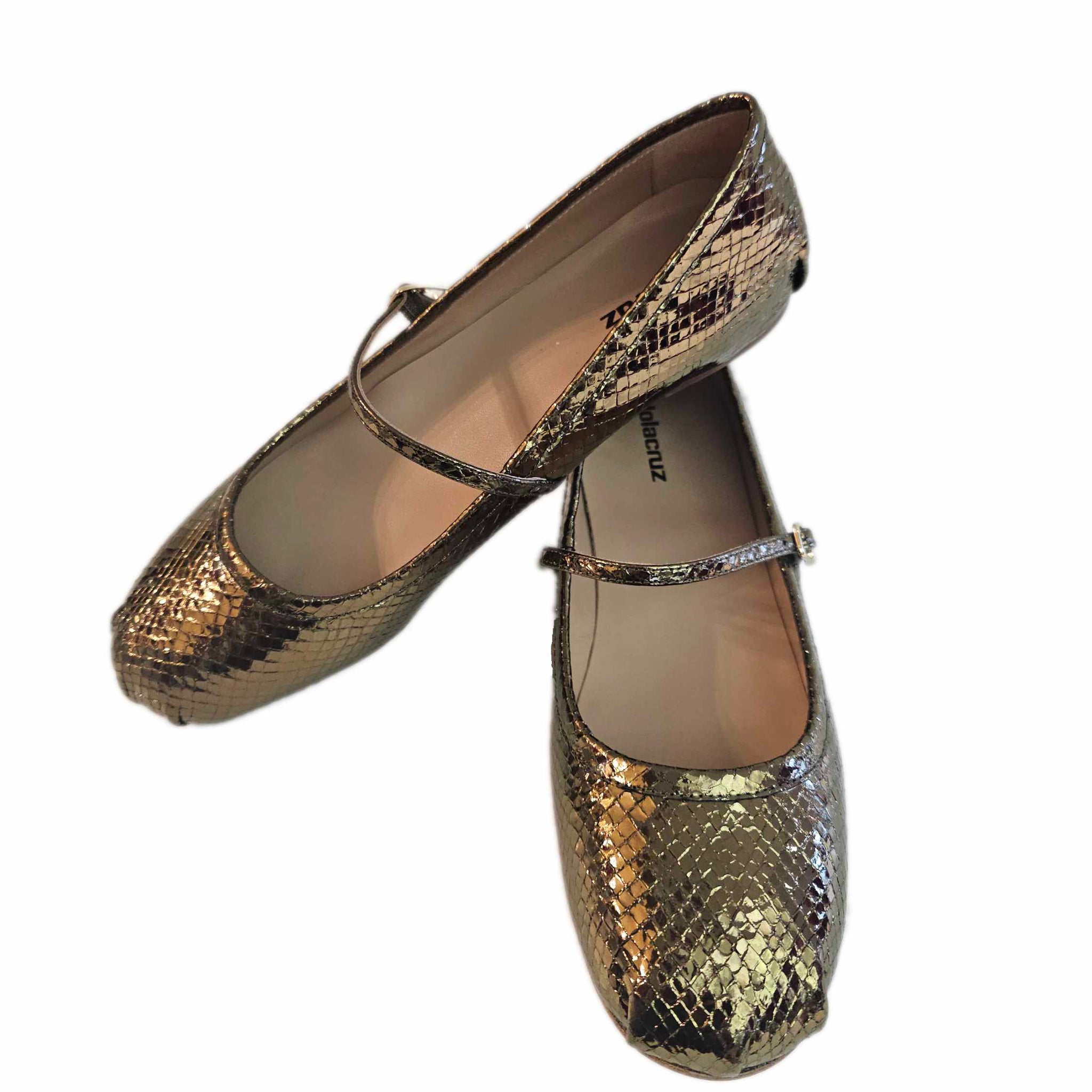 Lola Cruz, Riemchenballerina in Metallgrün