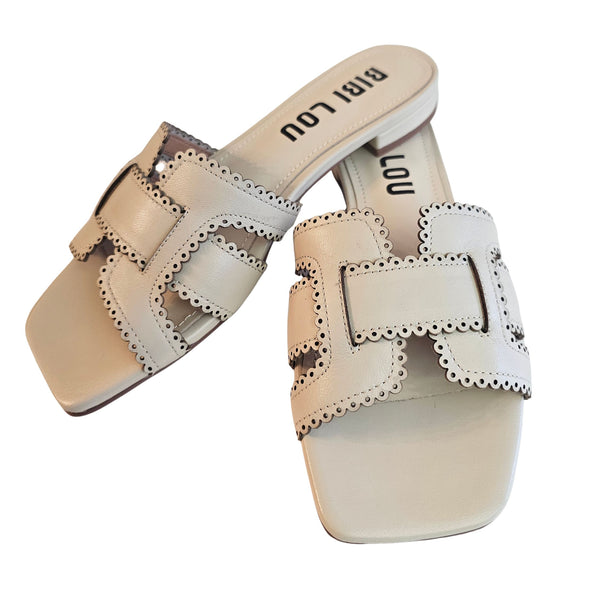 Bibi Lou, flache Pantolette in Creme