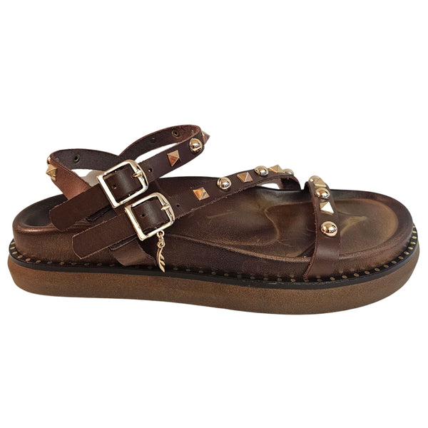 Caryatis, Sandale mit goldfarbenen Nieten in Braun