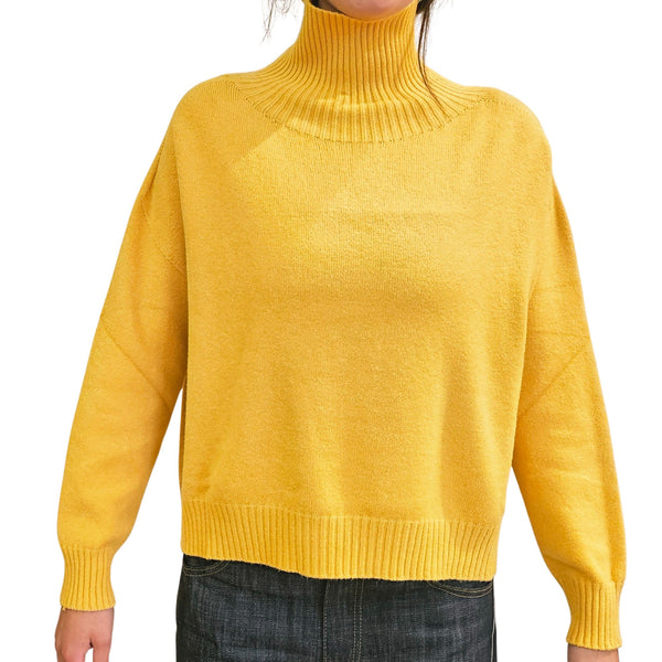 Vicario Cinque, MENTA, Rollkragen Pullover in Kastenform in Gelb