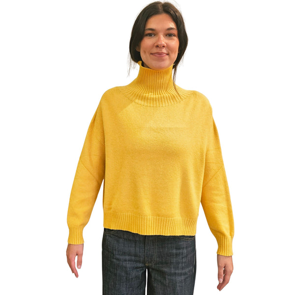 Vicario Cinque, MENTA, Rollkragen Pullover in Kastenform in Gelb
