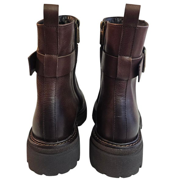 CALCE, braune Stiefelette mit Lammfell gefüttert