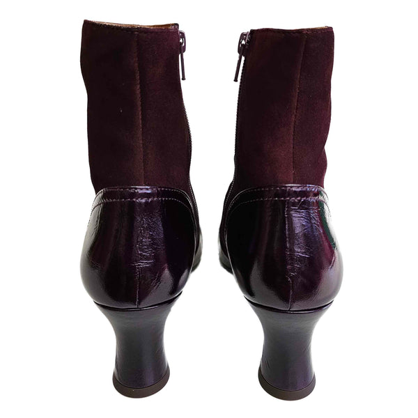 Chie Mihara, Myura, karéeförmige Stiefelette in Aubergine