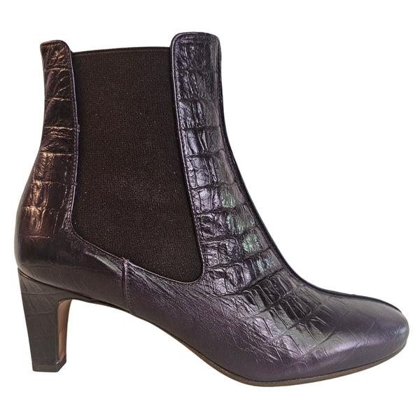Chie Mihara, FRONDA, Stiefelette mit Krokoprägung in dunkellila