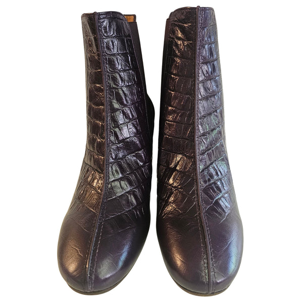 Chie Mihara, FRONDA, Stiefelette mit Krokoprägung in dunkellila