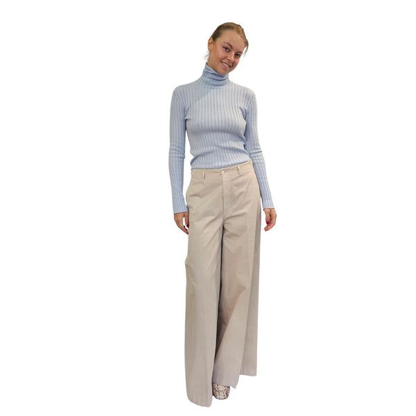 European Culture, gerippter Rollkragenpullover in Hellblau