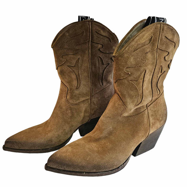 Elena Iachi, Cowboystiefel in warmen Curry mit Goldglanz