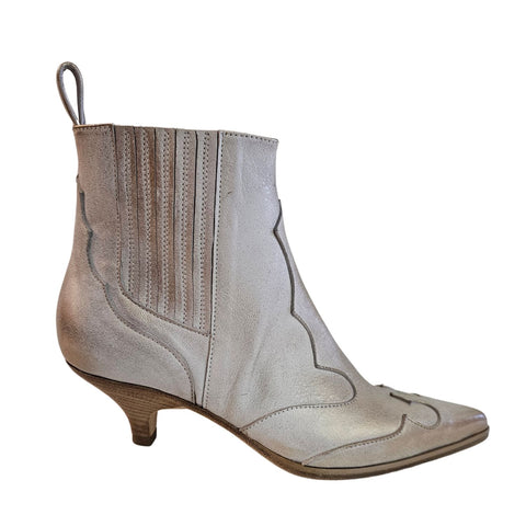 Elena Iachi, Cowboystiefelette in Weiß mit Goldglanz