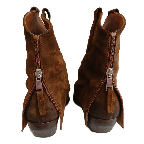 Elena Iachi, ausgefallene Stiefelette in Cognacbraun
