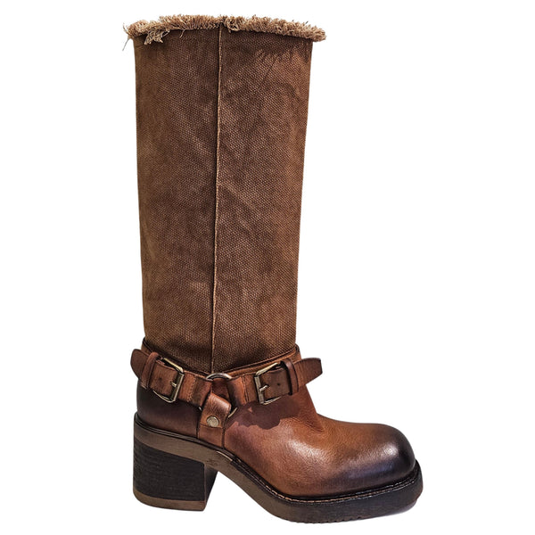Elena Iachi, Biker Langschaftstiefel in Cognac