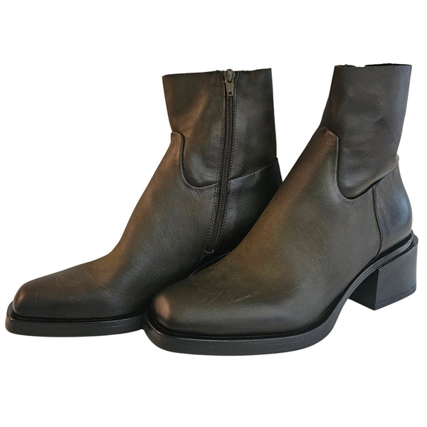 Elena Iachi, Stiefelette, Nubuk in Olivgrün