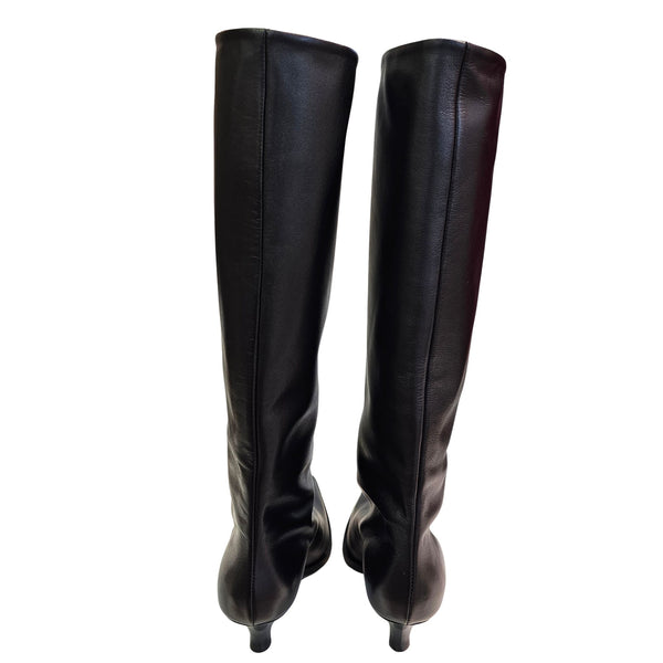 Elena Iachi, Langschaftstiefel in Schwarz