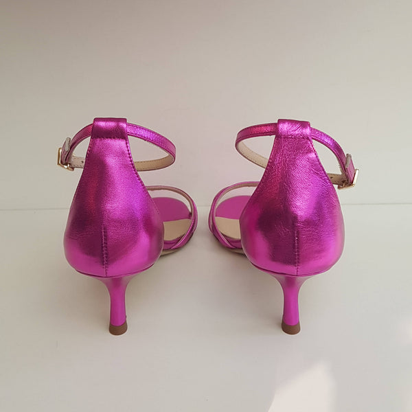 Fabio Rusconi, Riemchen-Sandalette in Fuchsia