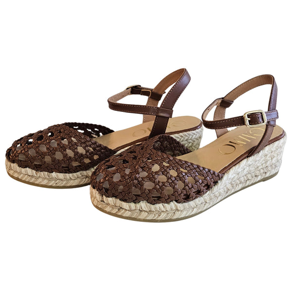 GAIMO, CUPITRÈ,Sandale aus Flechtleder in Maron