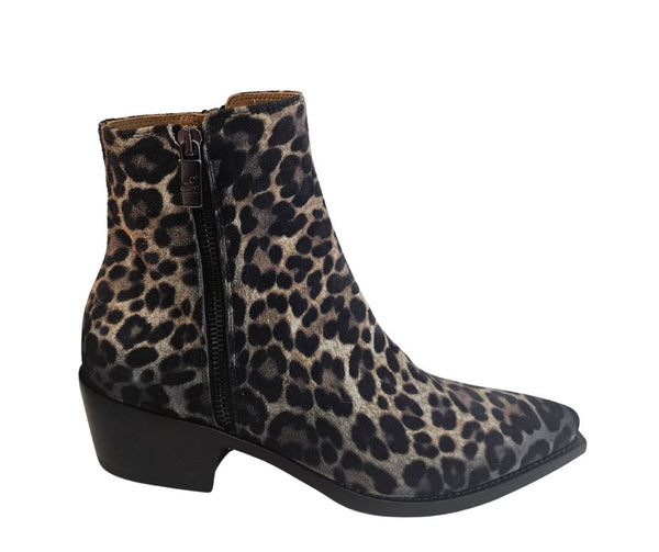 Ghost, Cowboy-Stiefelette in Leo Print