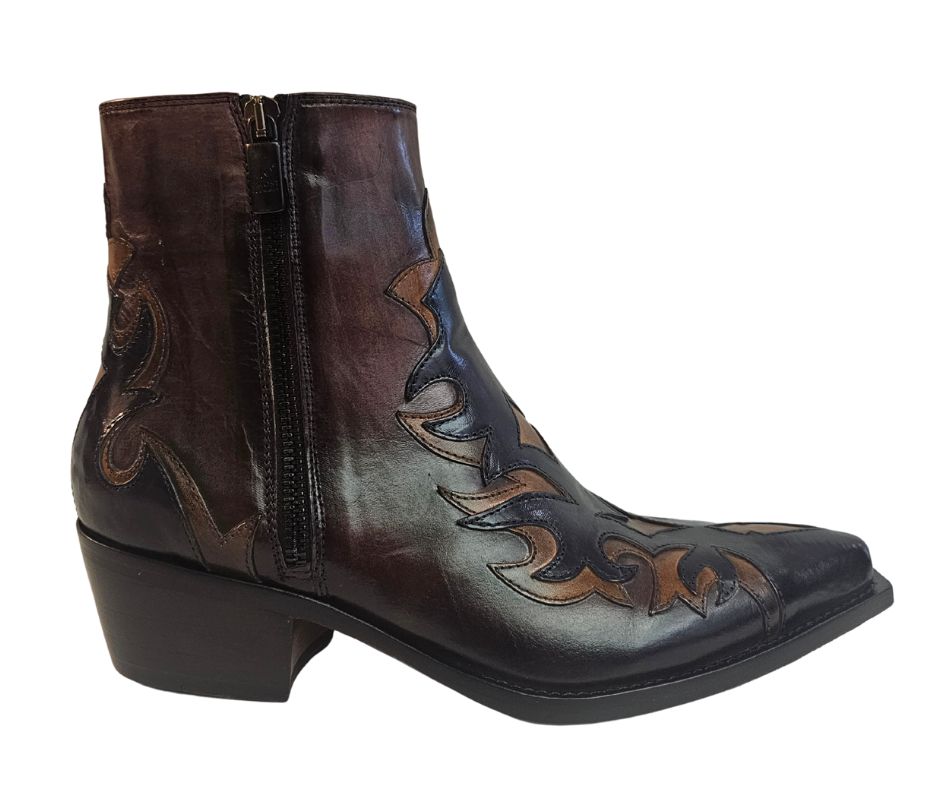 Ghost, rahmengenähte Cowboy-Stiefelette in Braun-Schwarz