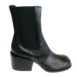 Giampaolo Viozzi, Stiefelette in Schwarz