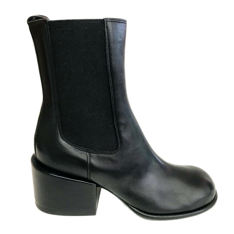 Giampaolo Viozzi, Stiefelette in Schwarz