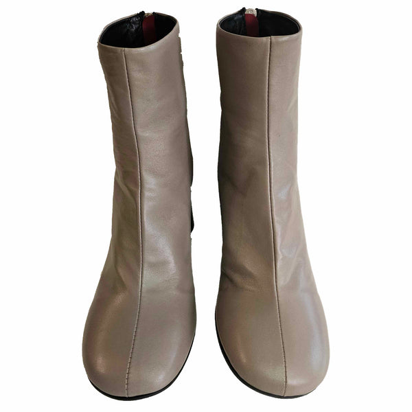 Halmanera, runde Stiefelette in Taupe