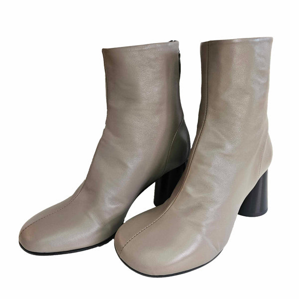 Halmanera, runde Stiefelette in Taupe