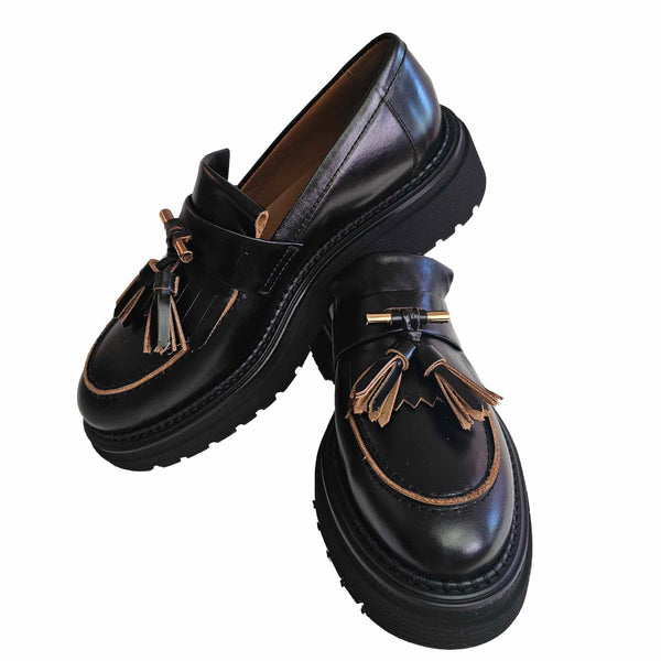 Homers, Loafer in Schwarz mit Troddeln