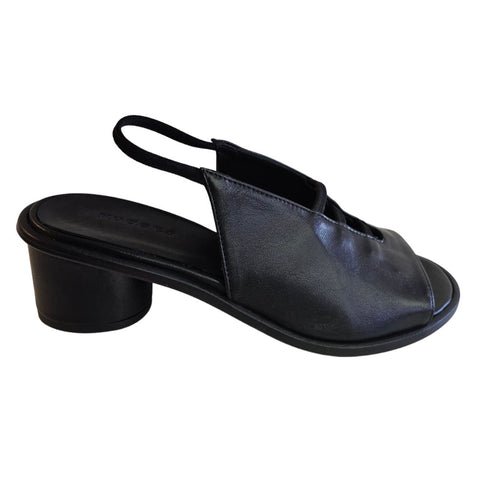 Kudetà, Sandalette in Schwarz