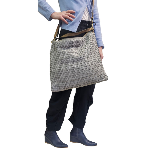 Caterina Lucchi, ADA XL, geflochtene Umhängetasche in Grau