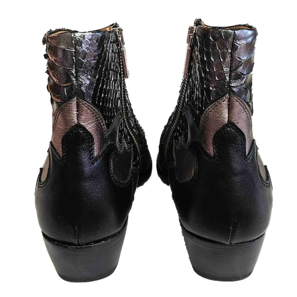 La Bottega di Lisa, Anthrazitfarbene Stiefelette im Cowboystyle