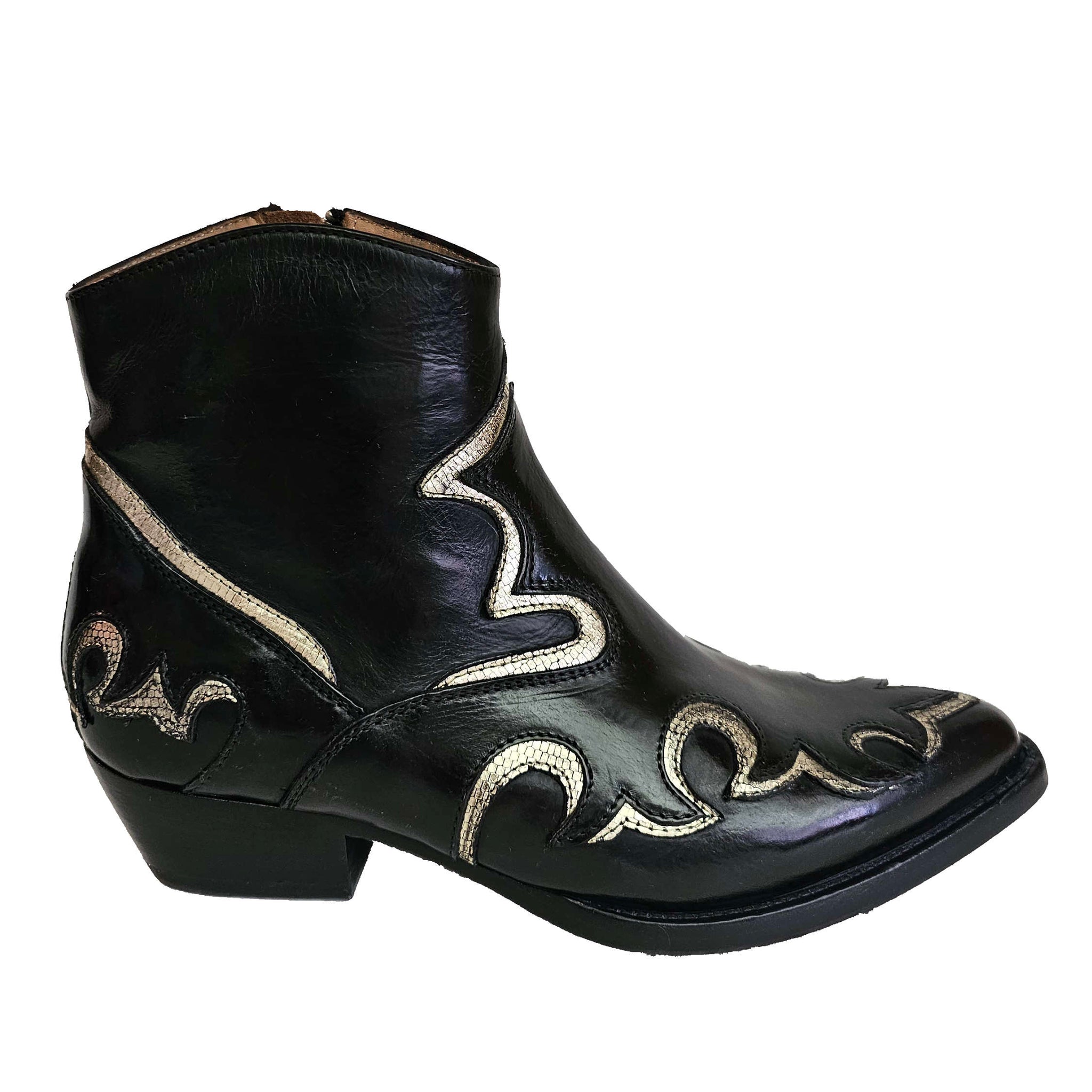 La Bottega di Lisa, Schwarze Stiefelette im Cowboystyle