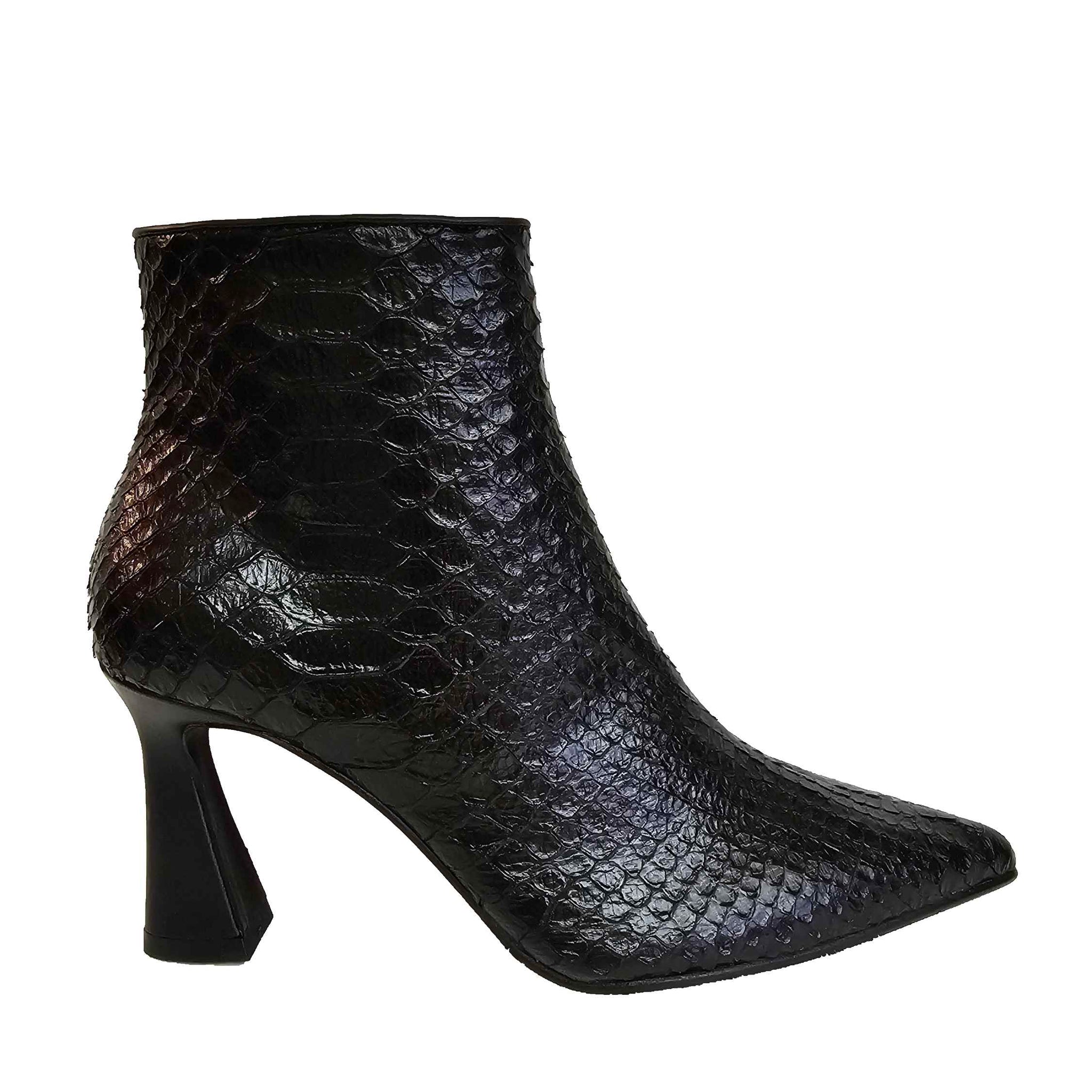 Lodi, Stiefelette mit Pythonprägung