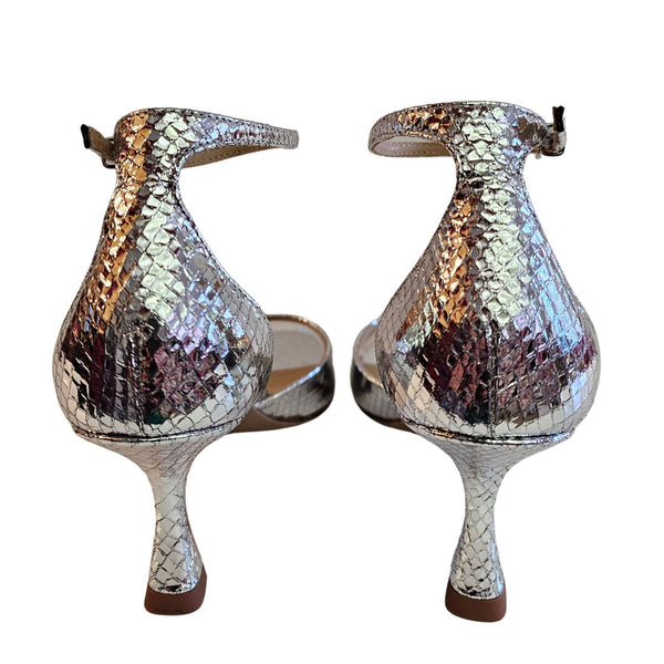 Lola Cruz, geprägte Sandalette in Silber