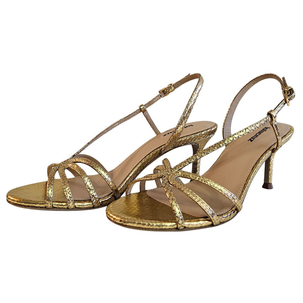 Lola Cruz, geprägte Riemchensandalette in Gold