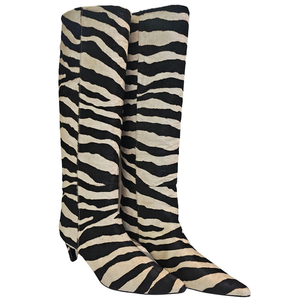 Lola Cruz, Schaftstiefel aus Ponyfell in Zebraoptik Schwarz/Creme