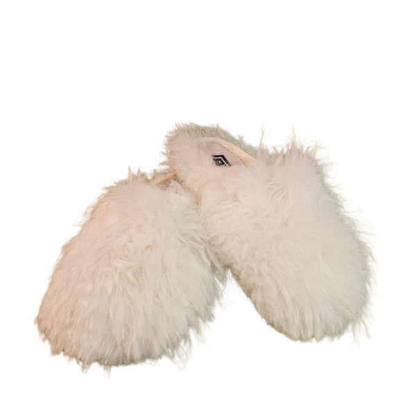 Macarena, Hausschuh, Pantolette in plüschigen Weiß