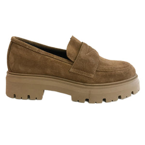 Milliways, beigefarbener Wildleder-Loafer im Collegestil