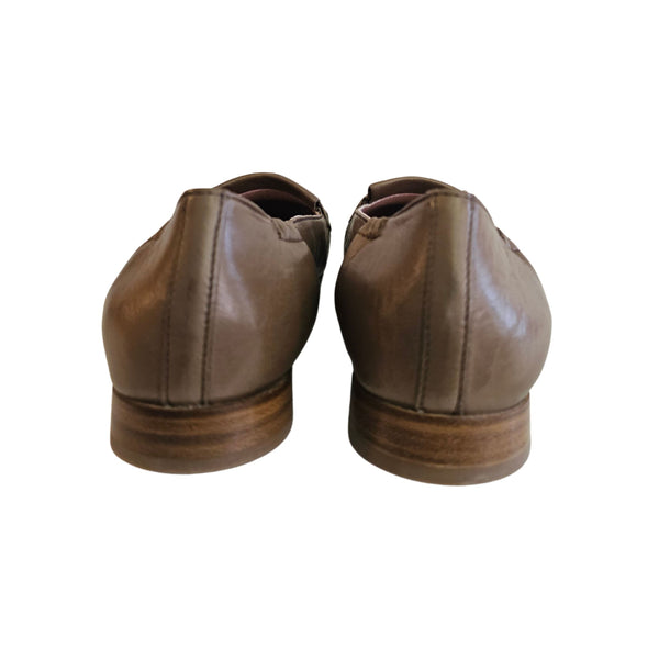 Milliways, Taupefarbener Nappalederslipper mit Fransenlasche