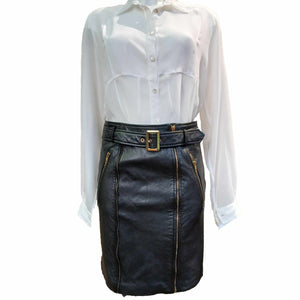 NOTYZ, Lederrock in Schwarz mit Gürtelschnalle und Golddetails