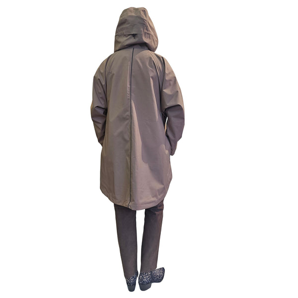NOTYZ, Function Poncho / Cape in Nougat