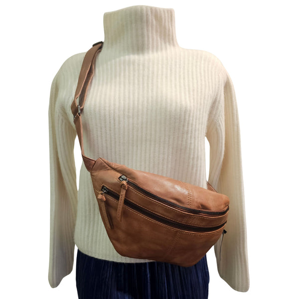 ORCHID, Crossbody Tasche in Cognac