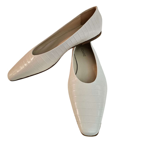ODARE, Kroko-Print-Ballerina in Offwhite
