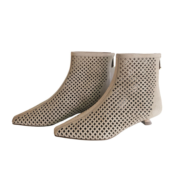 Pedro Miralles, sandfarbende Stiefelette aus feinem Leder