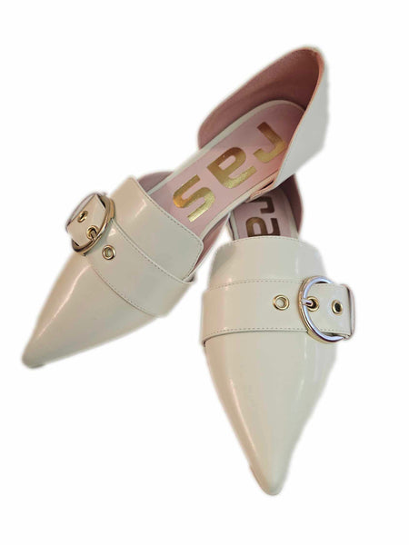 RAS, Flat-Ballerina in Panna mit Cut-Outs