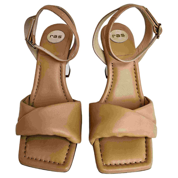 RAS, cognacfarbene Sandalette mit geometrischem Absatz